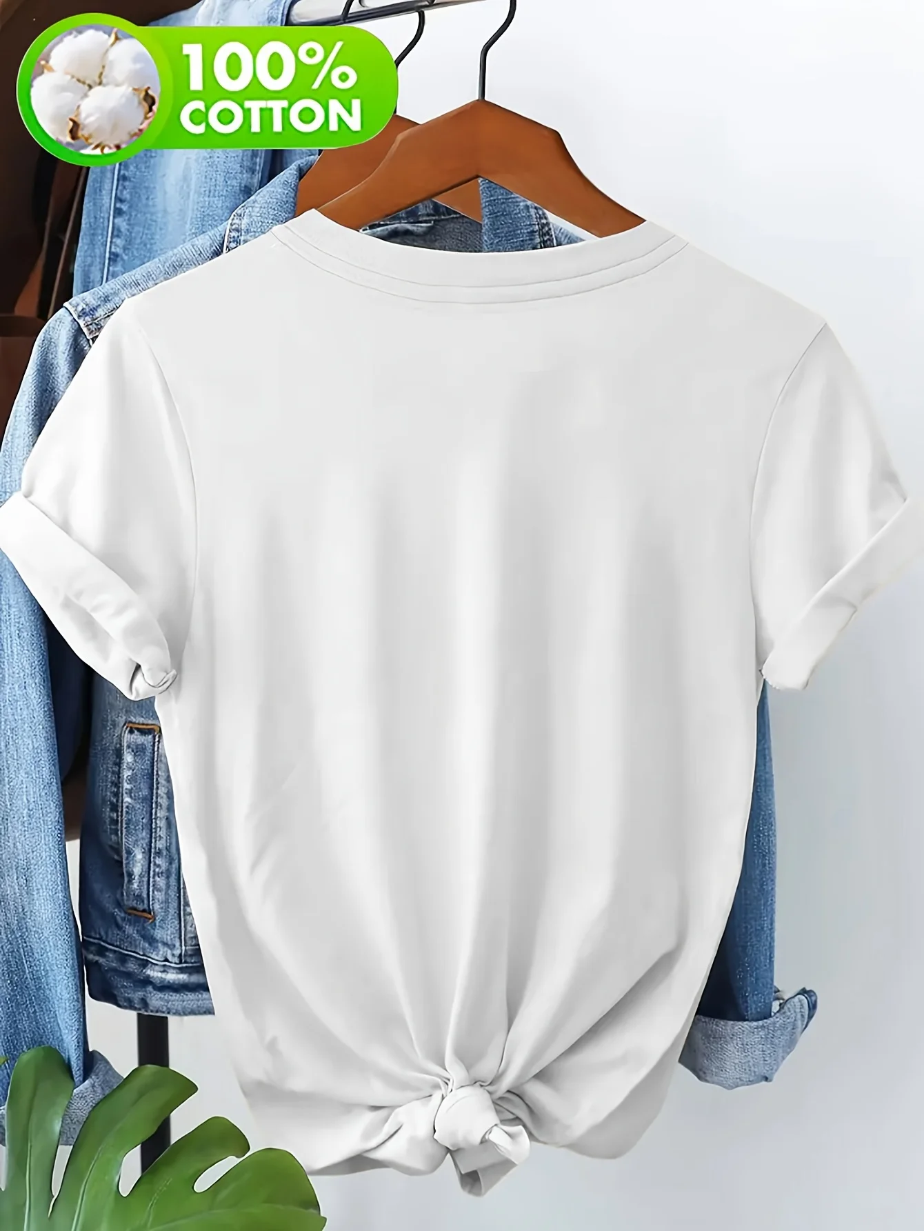Ladies' Modern Art Portrait Pattern T-shirt Short Sleeved Casual T-shirt Eye-catching Pink Blindfold and Lip Art Print Top