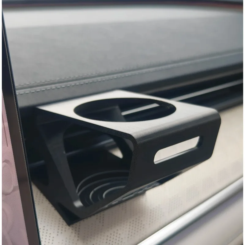 Creative and simple style, non-destructive installation of the main and co-pilot to expand the water cup holder