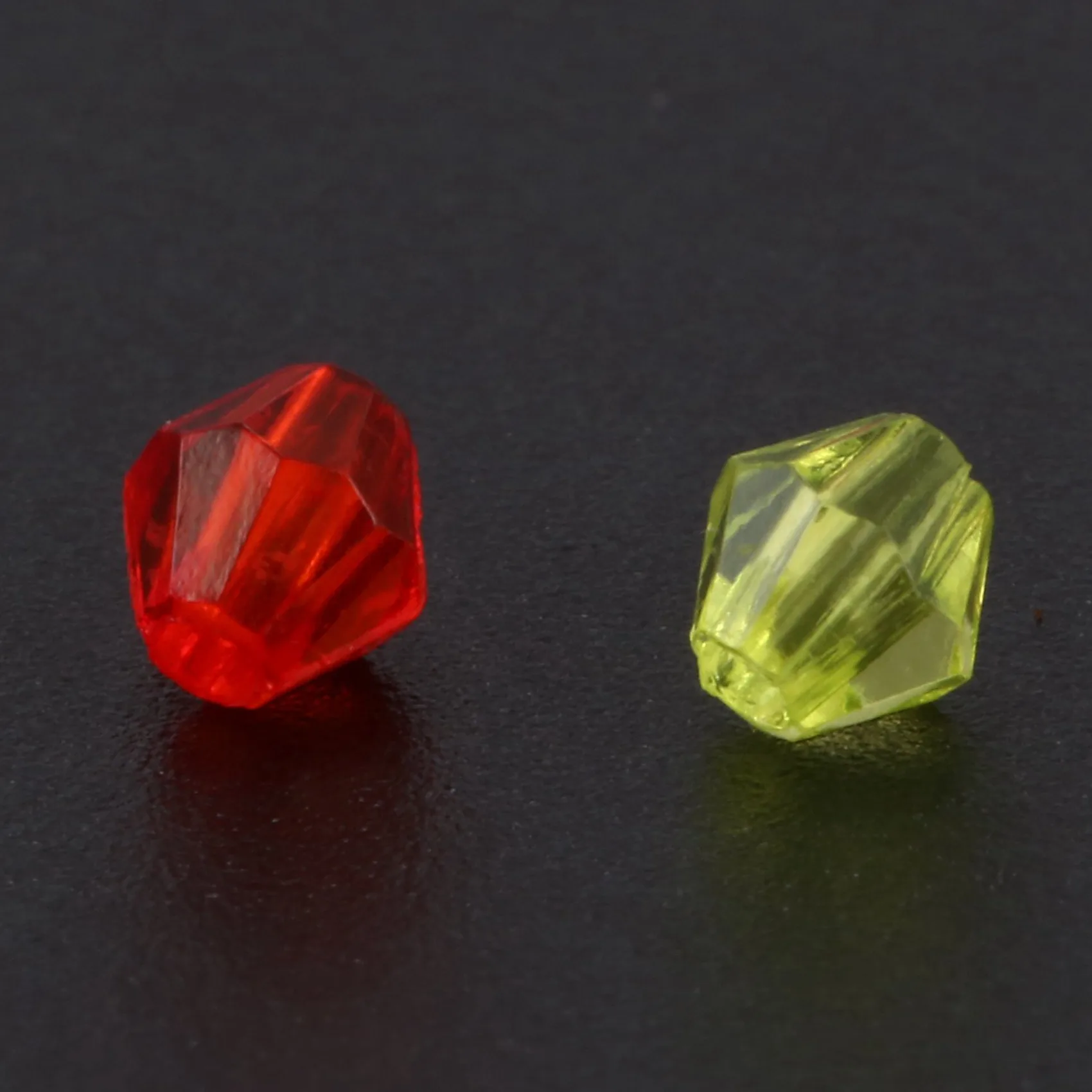 

Stable- 4000 Mixed Bicone Acrylic Tiny Spacers Beads 4X4mm