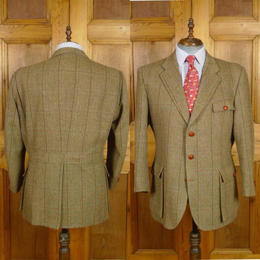 Classic Olive Green Tweed Hacking Jacket with Half Belt Back and Flap Pockets Men Autumn Vintage Coat Customized M266850
