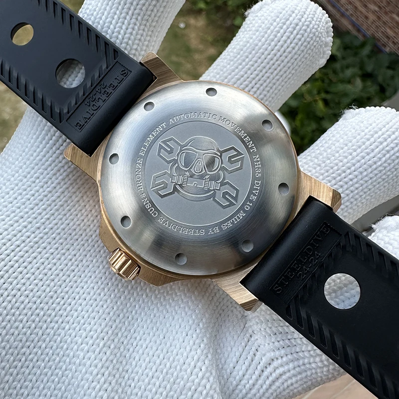 ساعة أوتوماتيكية للرجال من STEELDIVE 46.5 ملم CuSn8 ساعة يد ميكانيكية برونزية للغوص العميق 10000 متر مقاومة للماء BGW-9 ياقوت مضيء NH35