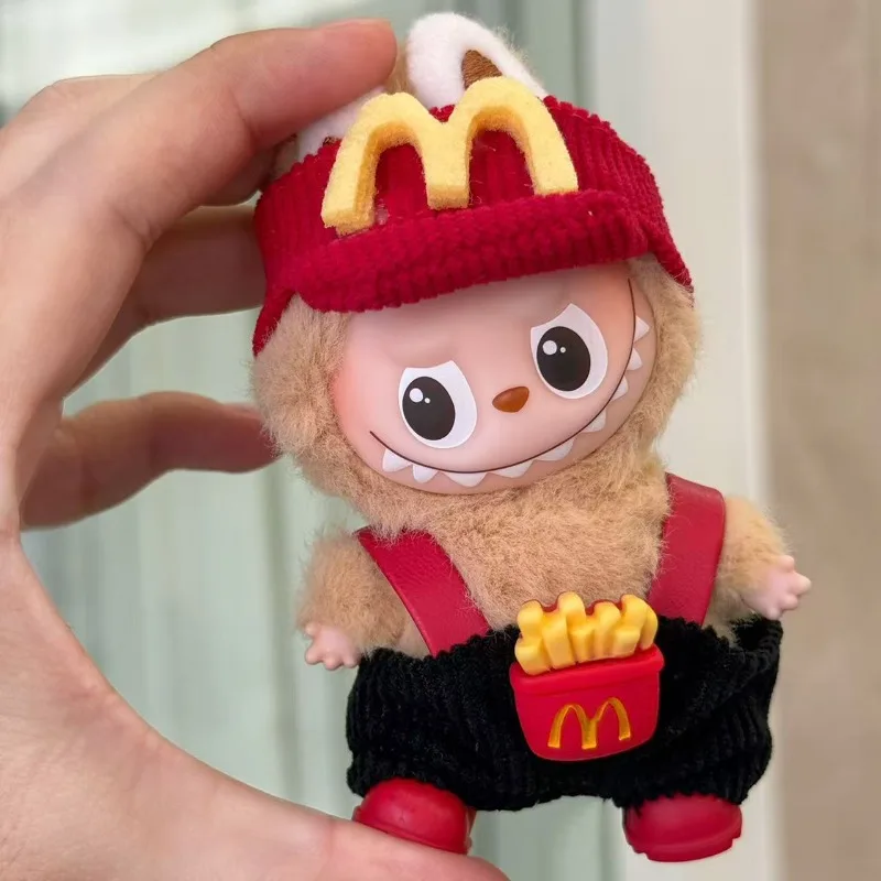 مجموعة ملابس لدمية لابوبو الصغيرة 4.0 - زي حقيبة ظهر لطيف، زي قابل للاستبدال من الجيل 4 على شكل صندوق أعمى