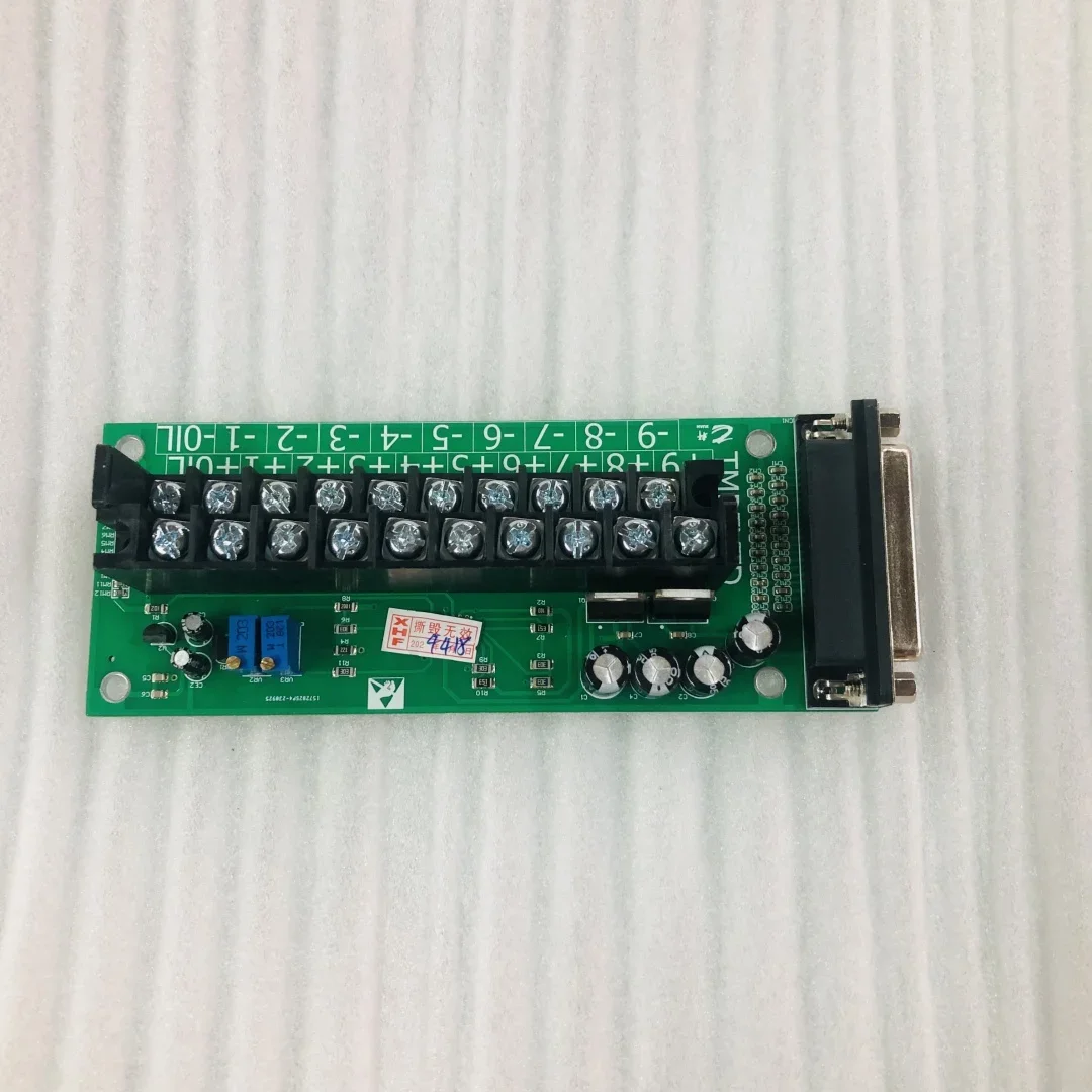 New injection molding machine Hongxun computer temperature control board CS225P134  adapter