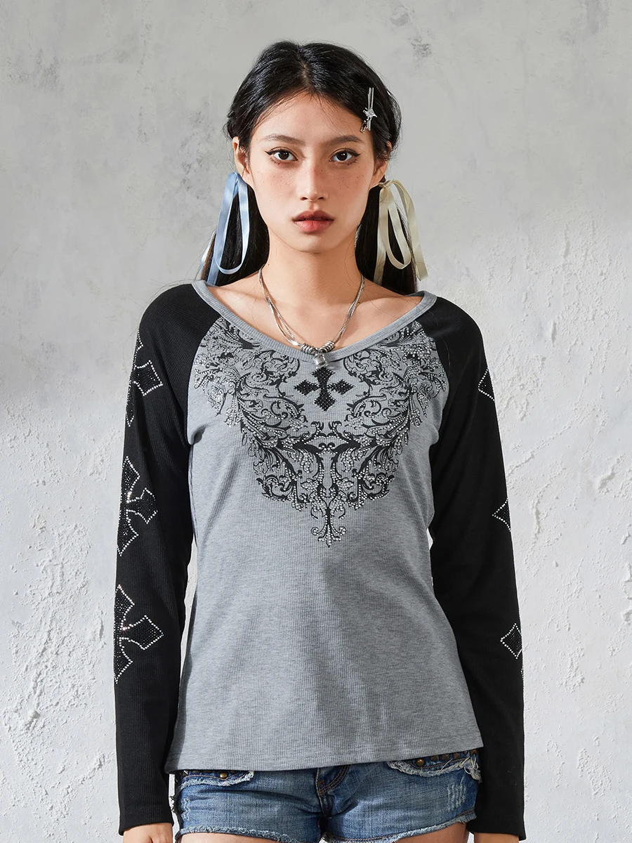 

Женские топы с V-образным вырезом и длинным рукавом