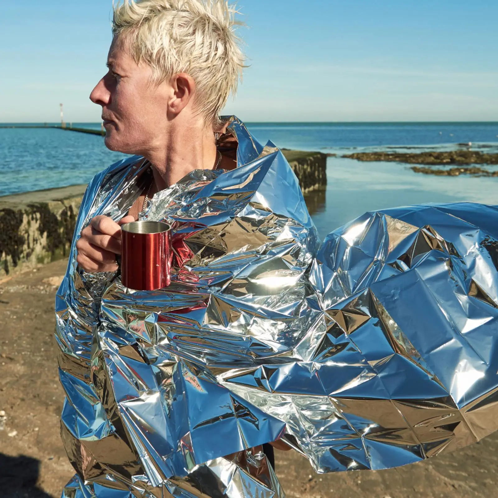 Foil Blanket Windproof Thermal Cover Windproof Portable Reflective Blanket For Tornado Hiking Survival Disaster Homeless Camping