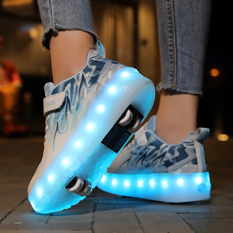 

Boys' 4-Wheel Retractable Heelys: Kids' Shoes, Student Transformable Skates & Girls' Fly Shoes (Adult Sizes)