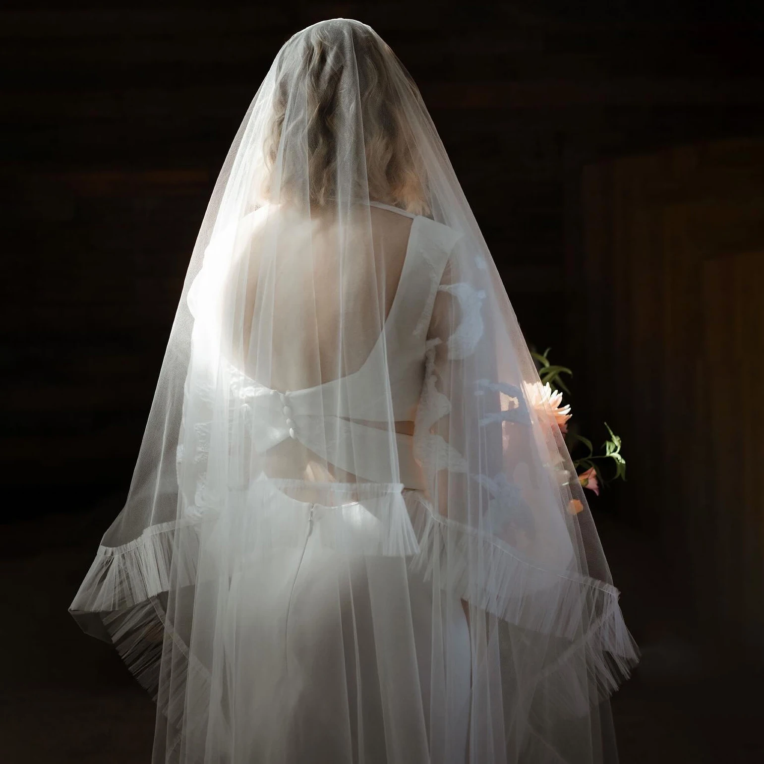 Voile de mariage en tulle à ourlet à volants avec fard à joues, personnalisé, une couche, voile de mariage en maille ivoire de 2 mètres de long avec peigne