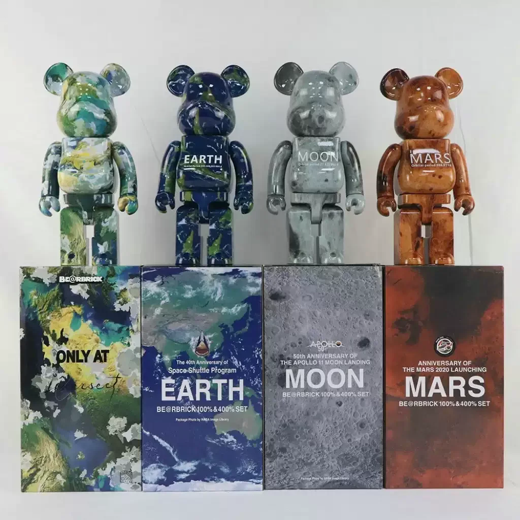 

Bearbrick 400% 28cm Earth's Surface Moon Mars Natural Science Planet BE@RBRICK Holiday Gift Desktop Collection Figures