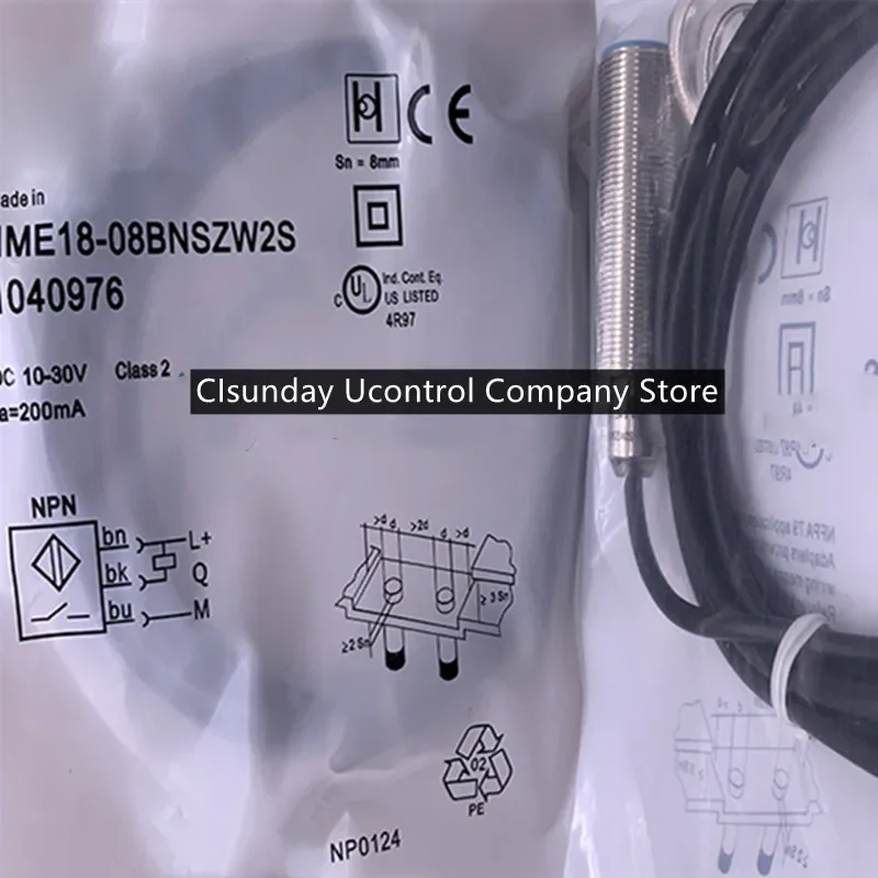 

2PCS New FL7M-8W6-CN03 proximity switch