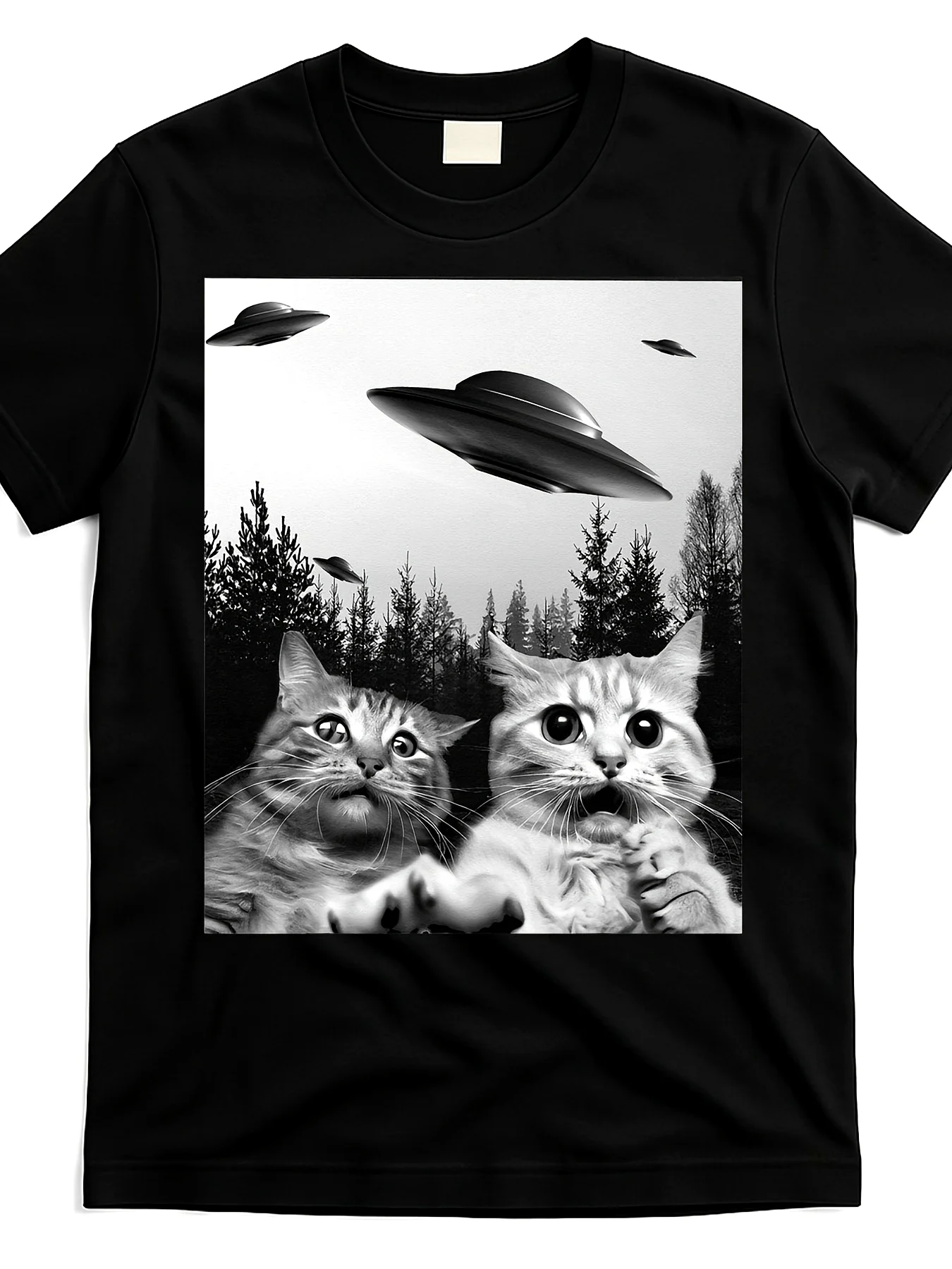 

funny cat selfie with ufos-t shirt Fashionable Soft Breathable Crew Neck Regular Fit Cotton Crew Neck Graphic Print T-Shirt