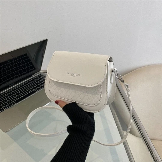 NEW White Korean Trend Brand Girl Woman Messenger Shoulder OL PU PVC Leather Women Lady Bags Mini Handbag Purses Tote Bag