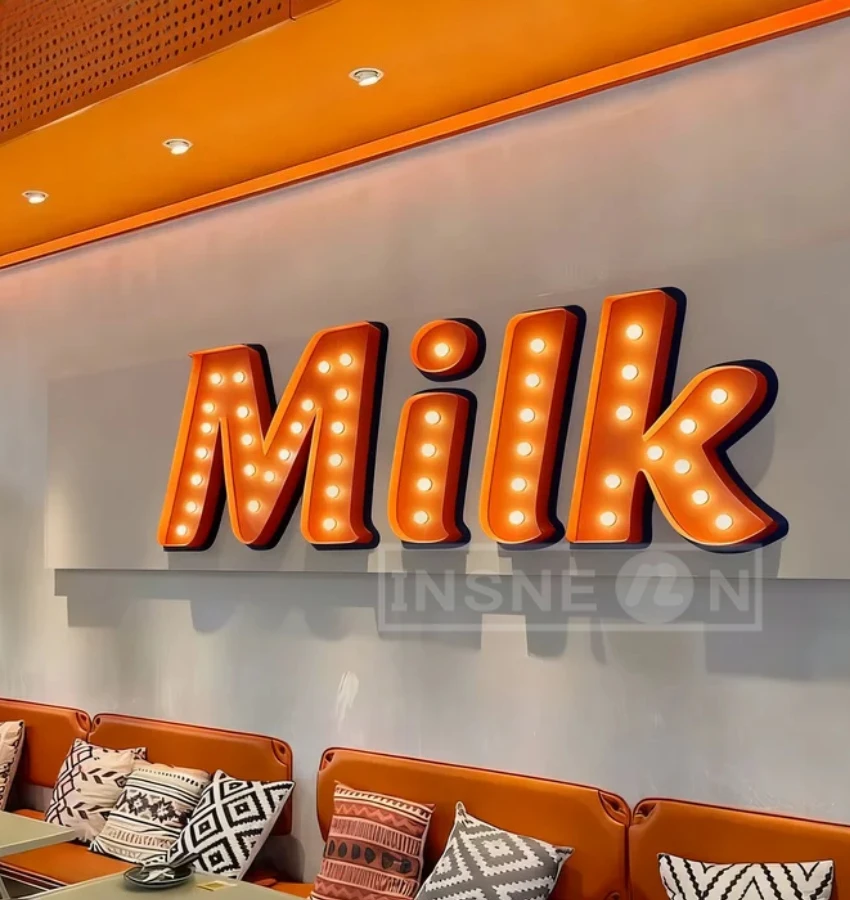 ป้ายไฟอักษรโลหะวินเทจแบบกำหนดเอง, ป้ายไฟธุรกิจแบบกำหนดเอง เหมาะสำหรับตกแต่งร้านค้า ป้ายไฟติดผนังแบบกำหนดเอง