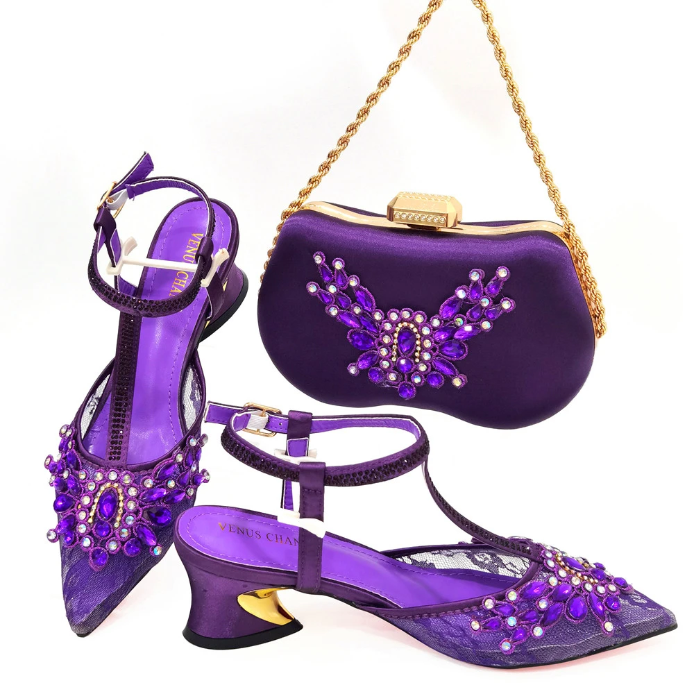 

2023 Newest Purple Nigeria Hot Sell Striped Glitter Rhinestone Flower Design Fashion Peep Toe Party Ladies Shoes And Bag Set