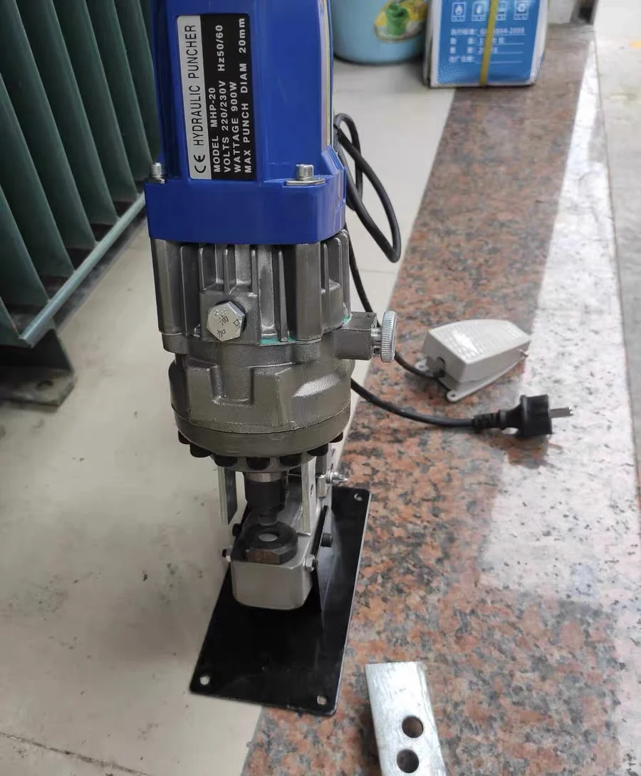 

Hydraulic Puncher Manual Press Punch Metal Eyelet Punching Machine