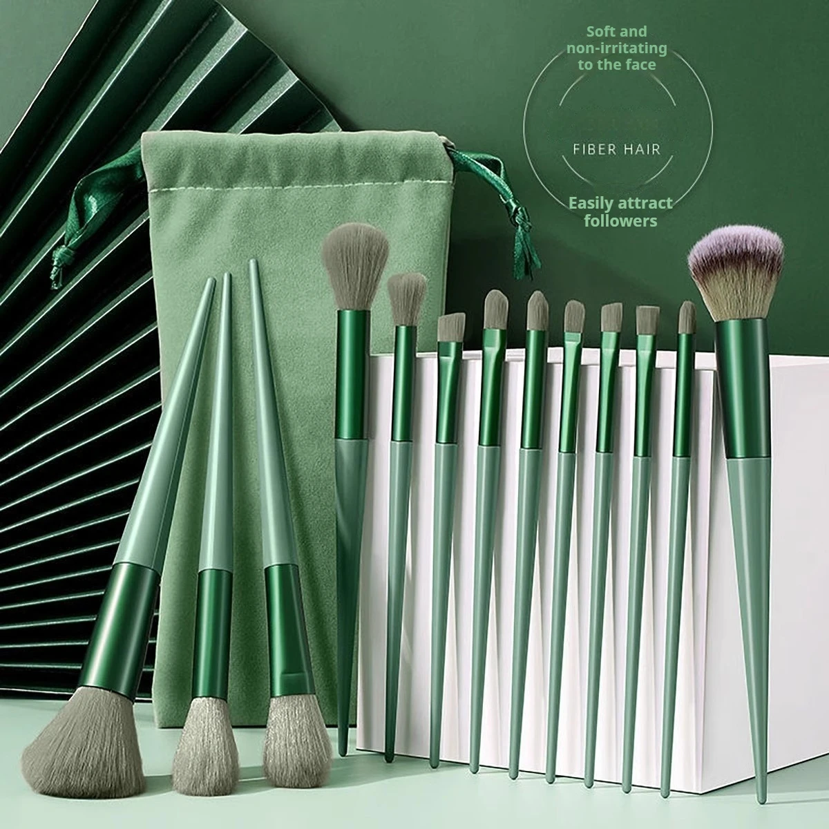 13pcs Makeup Brush Set with Case for Foundation Eyeshadow Blush Contour Black Gold Soft Bristles Cosmetic Brushes for Women Gift