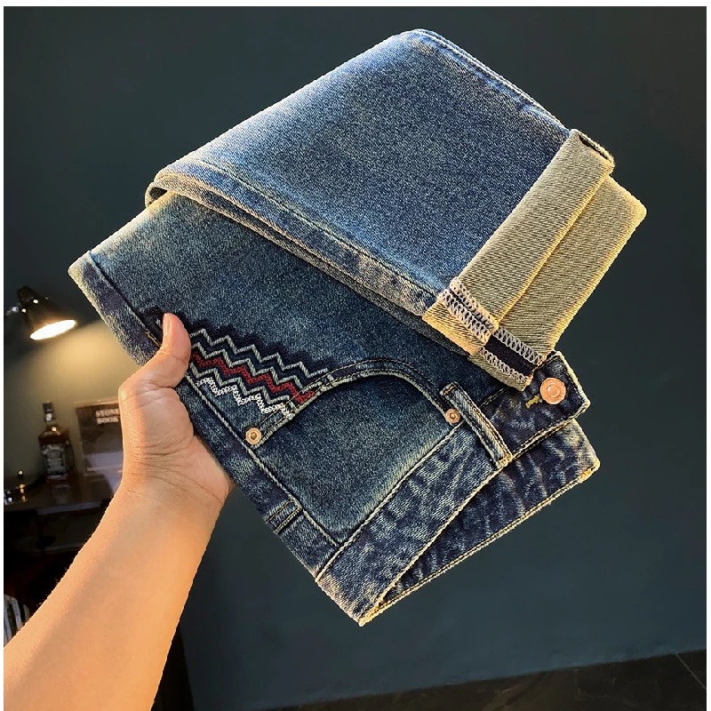 

Легкие роскошные мужские джинсы с вышитым принтом, трендовые универсальные ретро потрепанные осенние 2022, элитная маленькая прямая l одежда Versa