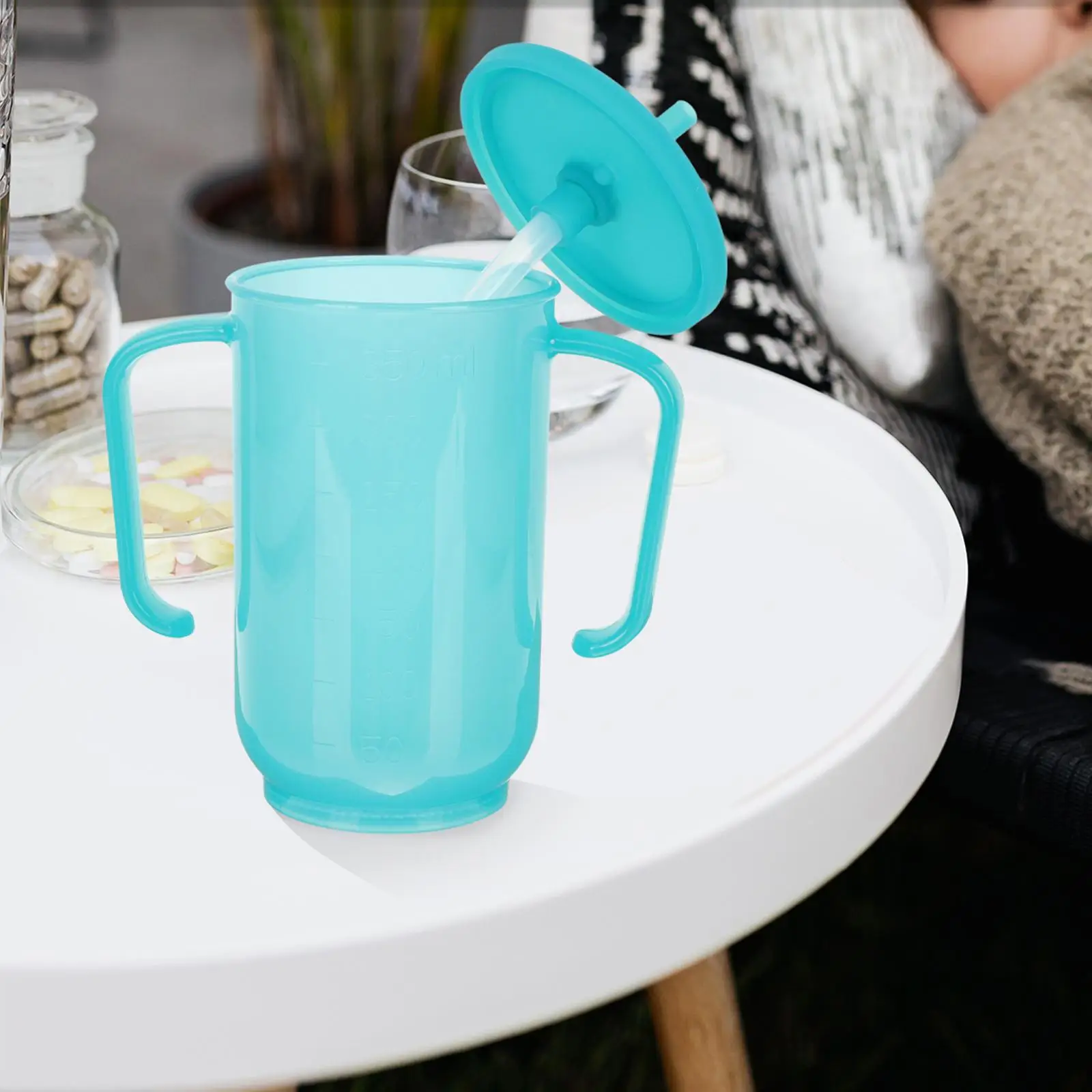 Anti-choking Water Cup Sippy Bottles for Adults Hospital Portable Disabled Products with Lid and Straw Cups Non Spill The Gift