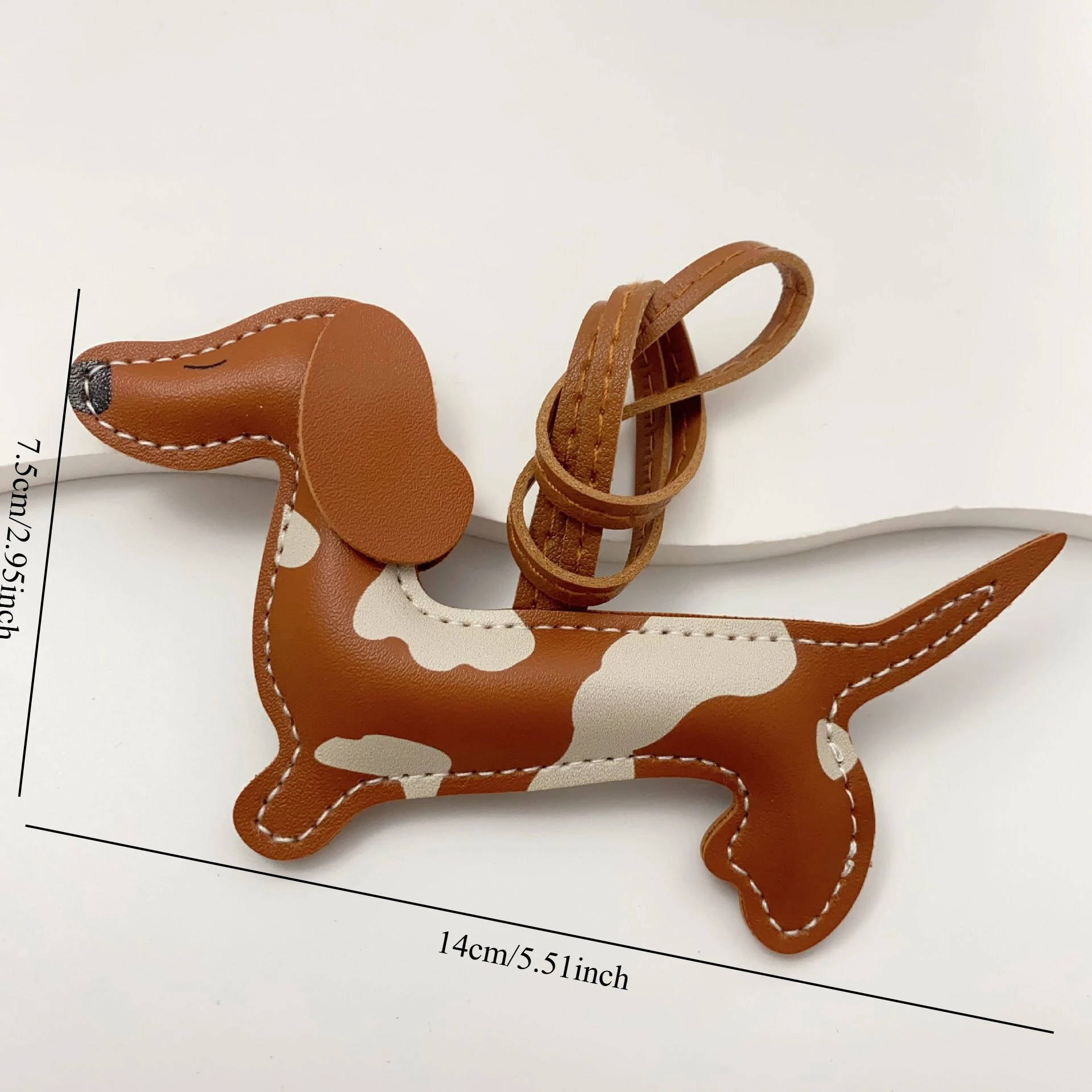 1pc Handmade PU Leather Dachshund Dog Keychain - Cute Dachshund-Shaped Puppy with Small Dog Charm, ' Key Ring Accessory