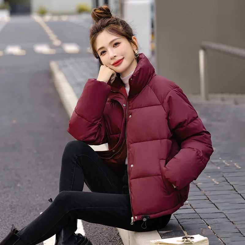 เสื้อโค้ทผู้หญิงสำหรับฤดูใบไม้ร่วงและฤดูหนาว ผ้าฝ้าย ไซส์ใหญ่ บุขนหนา ดีไซน์เรียบง่าย สวมใส่สบาย สไตล์ลำลอง โดดเด่น ไม่ซ้ำใคร ทรงเข้ารูป