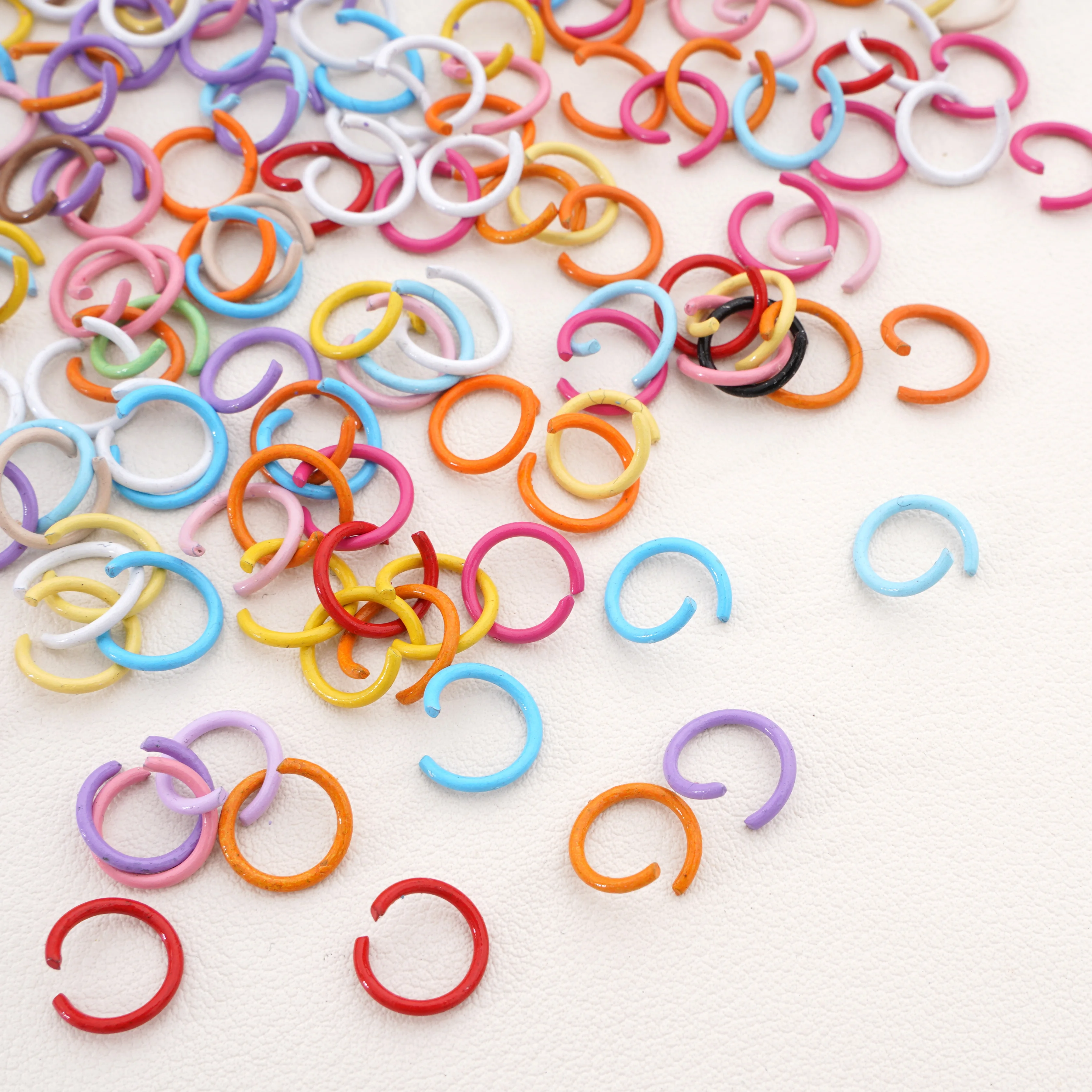 50Pcs 10mm Colorful Iron Open Jump Rings Split Ring Connectors for DIY Jewelry Making Bracelet Necklace Keychain Accessories
