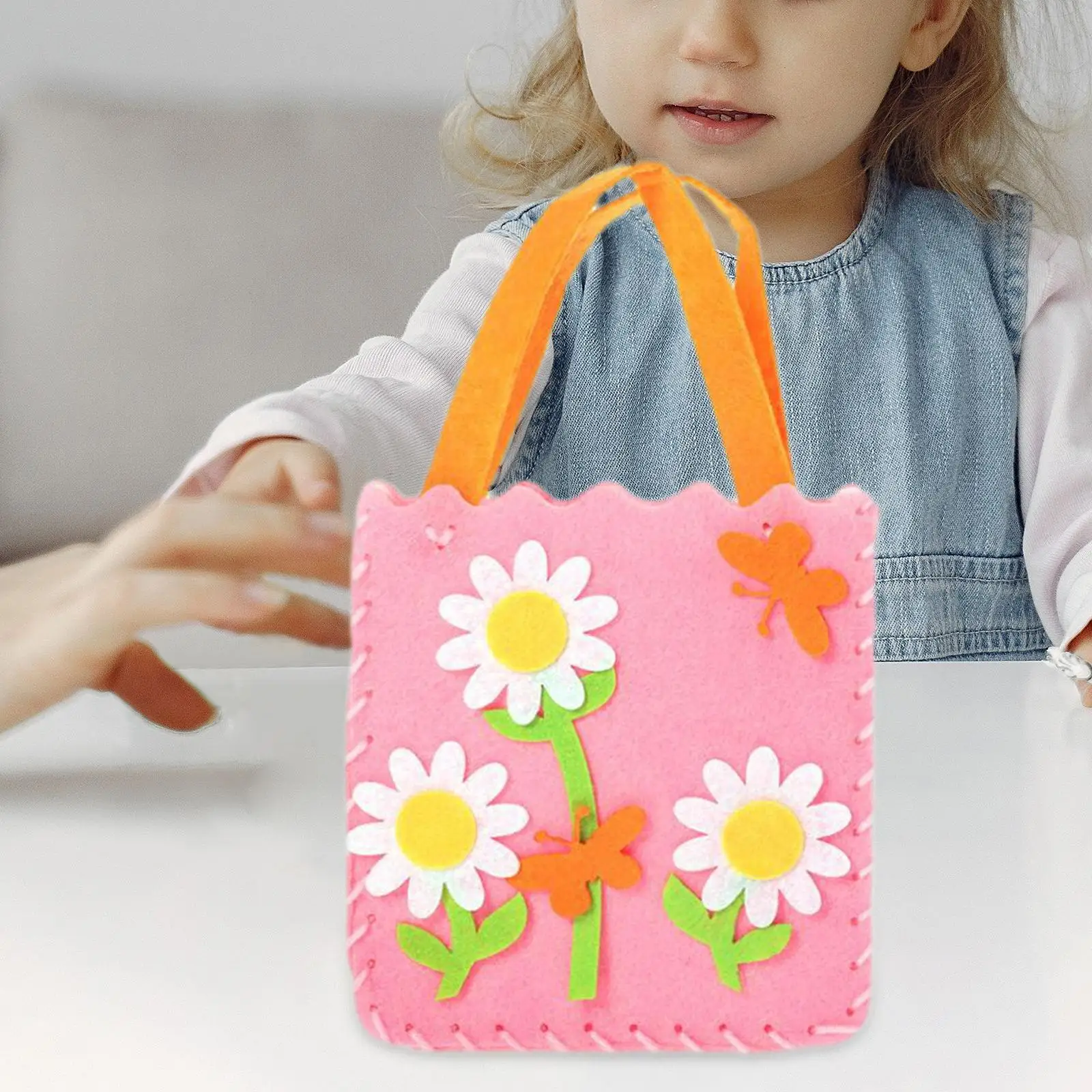 

DIY Sewing Handbag Non Woven Fabric Fine Motor Skills Lightweight Learn to Sew Kids Sewing Crafts for Kindergarten Preschool