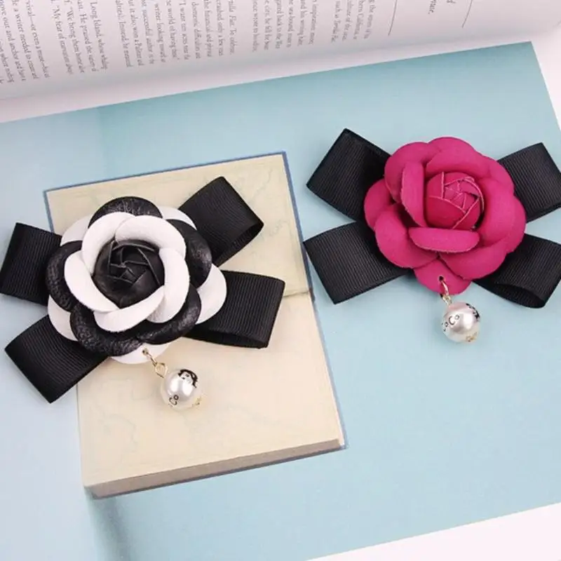 كاميليا لؤلؤة Bowknot Diy إكسسوارات الشعر الصدار طوق زهرة السيدات حقيبة حقيبة المفاتيح قضية الهاتف المحمول سلسلة