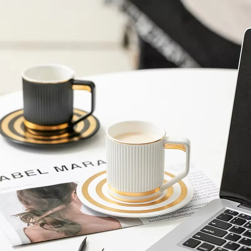 

Customized High Quality European Mug New Arrival 300ml Ceramic Cup with Handgrip Pattern Gold Deposit Design for Restaurants