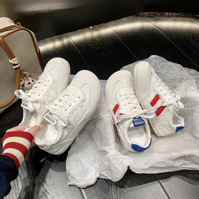 خريف جديد الموضة النسخة الكورية الاتجاه أحذية رياضية تنفس المطاط جلد المنخفضة أعلى عادية مريحة تنوعا الأحذية النسائية #1