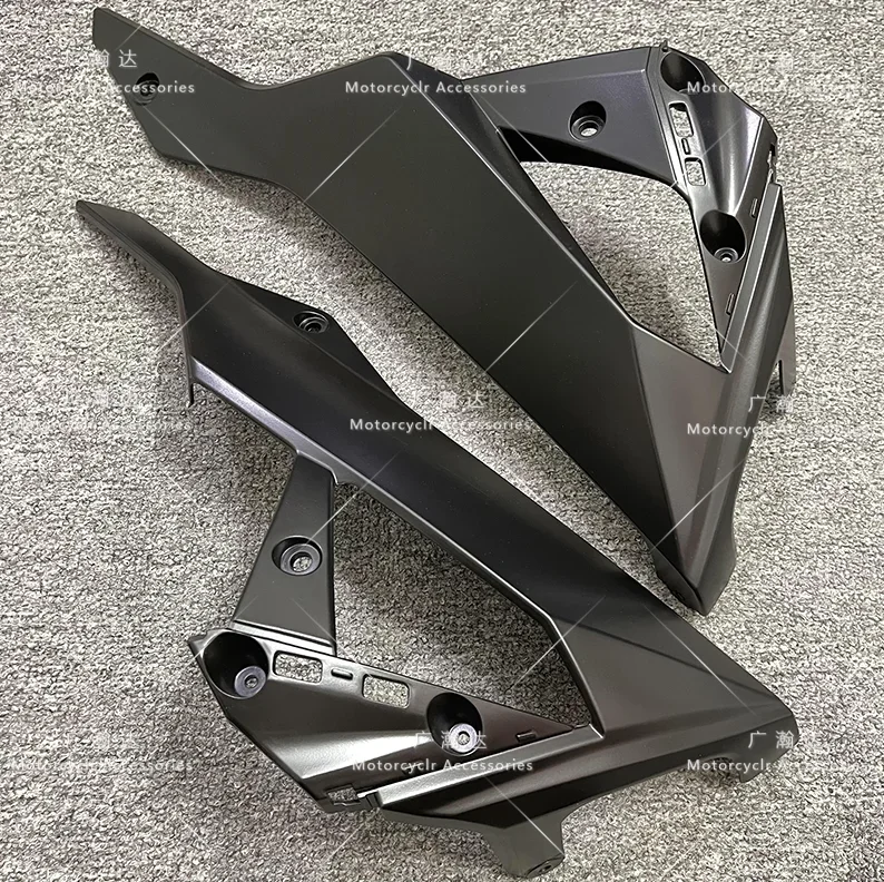 Matte black is applicable to the lower fairing of Kawasaki Z300 Z250 13-17 motorcycle