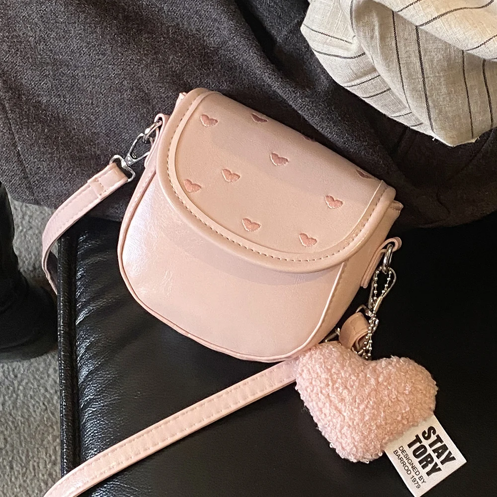 

Изящная мини-сумка через плечо с контрастными сердечками для женщин, новая весенняя коллекция, стильная сумка-кроссбоди с пряжкой, для монет и помады