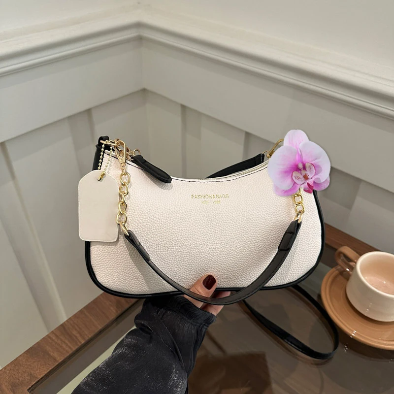 Einfarbige Kunstleder-Hobo-Tasche mit Muschel- und Kettenriemen, Casual-Stil, für Pendel- und Ausflugszwecke, Schulter- und Unterarmtaschen für Frauen – Detail 4