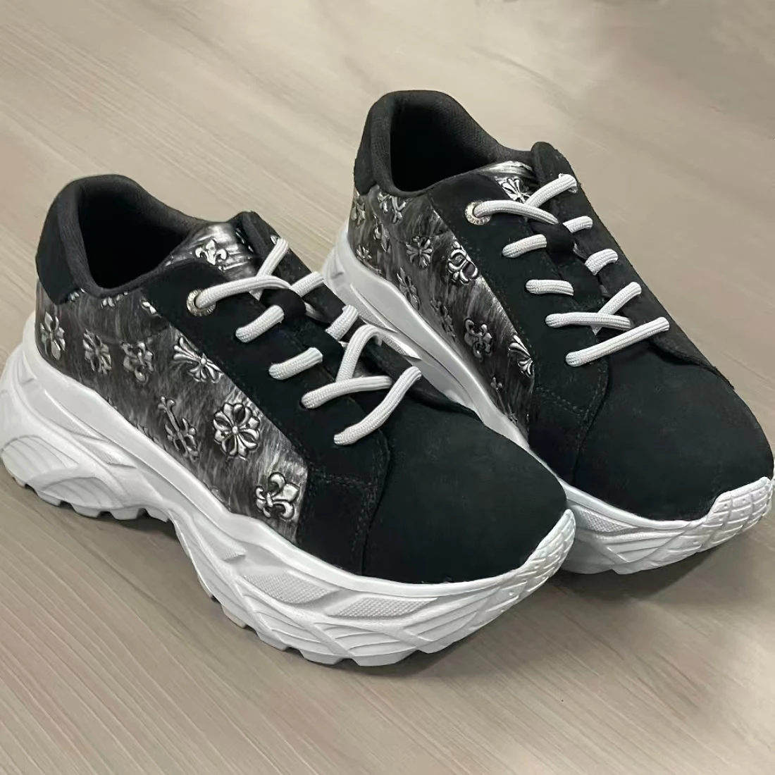 

Jinyu New High Quality Black Women's Shoes Genuine Leather Unique Girl's Shoes Everyday Shoes lightweight Unisex