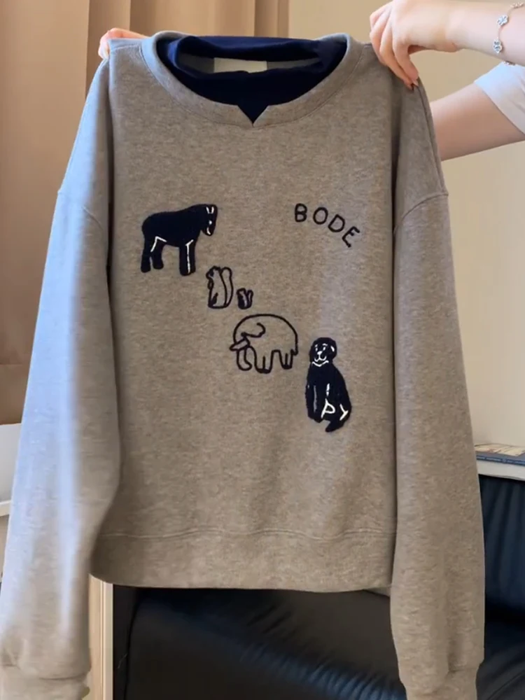 레트로 한국 동물 자수 스웨트셔츠 루즈핏 여성 가을 겨울 대학 스타일 디자인 감각 탑 컬러 블록 디자인