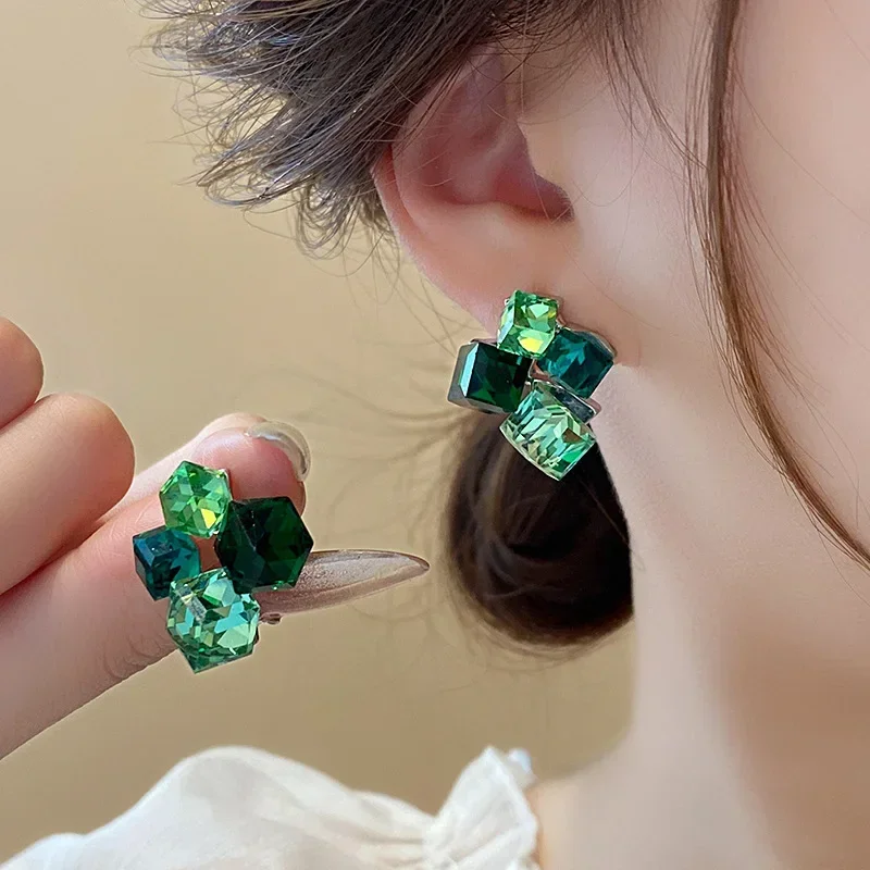 Pink Crystal Geometric Cube Square 3D Fantasy Gradient Candy Color Stud Earring for Women Simple Personality Jewelry Girl Gift