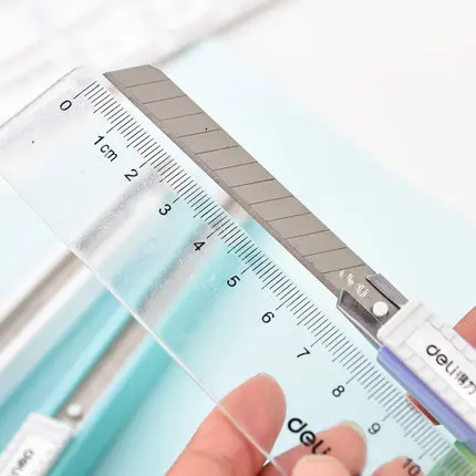 Deli 2031 Utility Knife Small Paper Cutter Cutting Tools Office Supplies Stationery