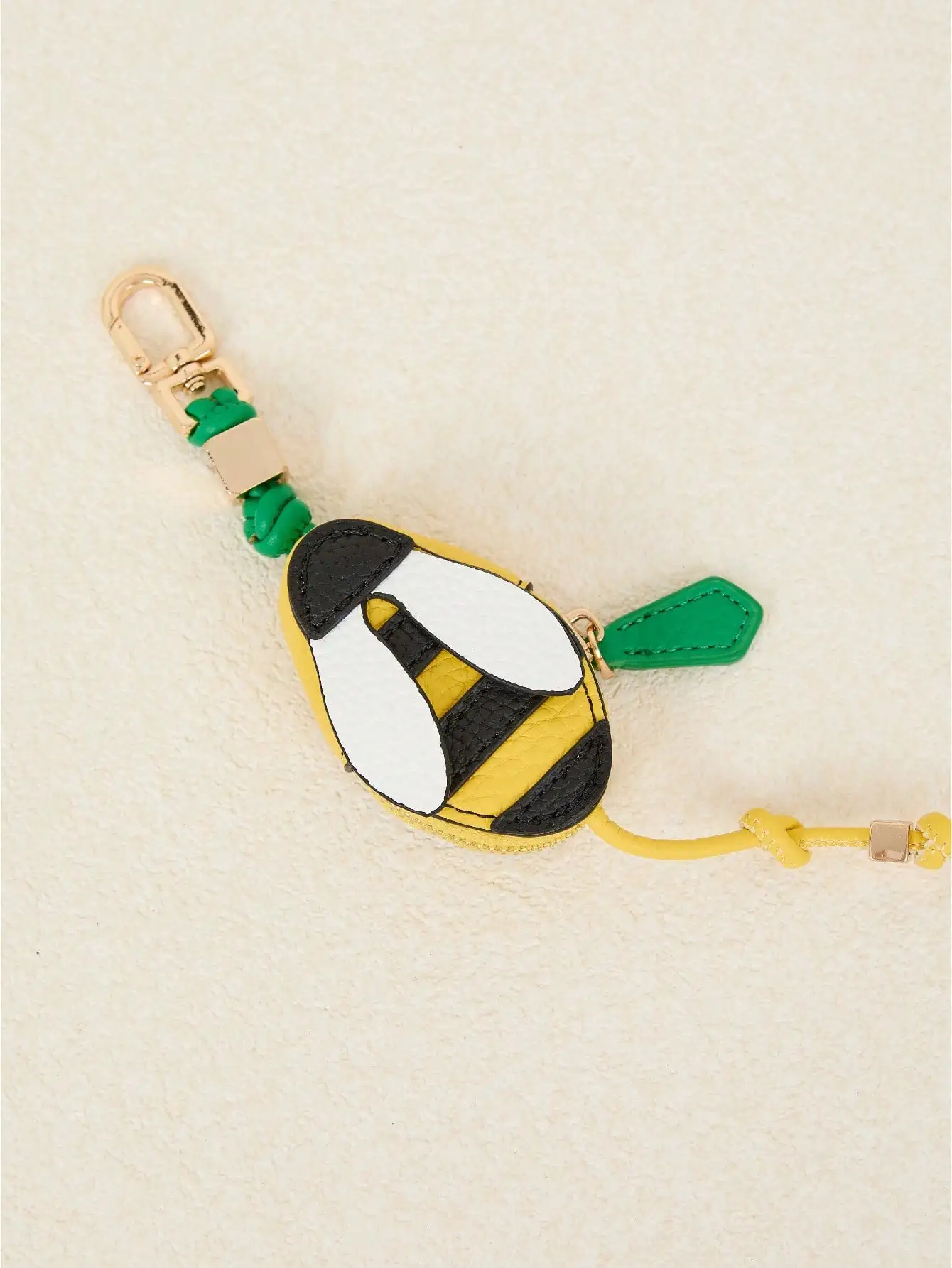 Cute Ladybug Bee Butterfly Insect Design Mini Small Pouch Coin Purse with Keychain Bag Charm Fit for Airtag