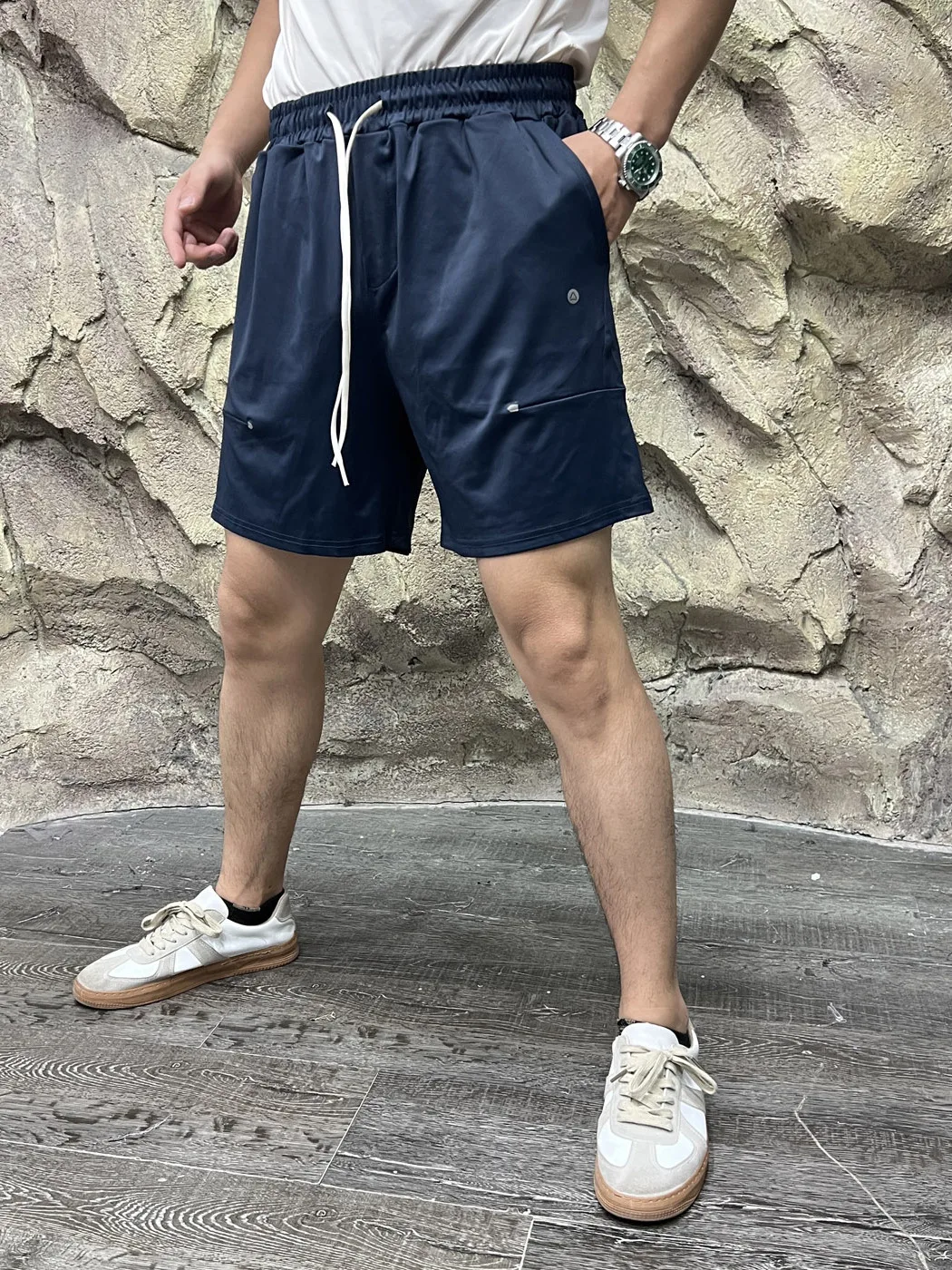 

High-End Men's Summer Sporty Casual Lightweight Breathable 3D Fit Shorts Versatile Comfortable Polyester Blend mid Waist