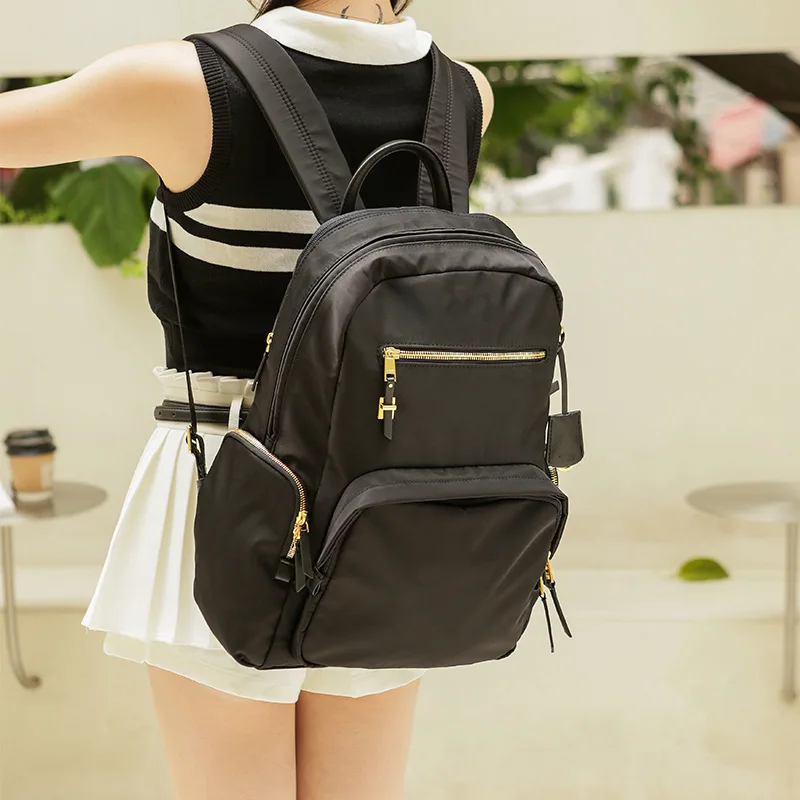 حقيبة ظهر نسائية، خفيفة الوزن من النايلون بسعة كبيرة، حقيبة كمبيوتر محمول كاجوال خفيفة الوزن وأنيقة، مقاومة للماء ومتينة