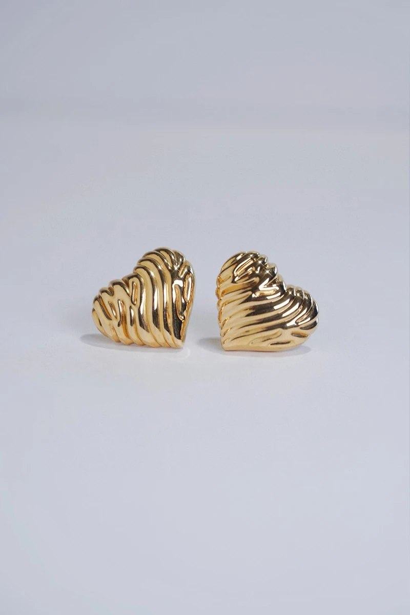 LUOWEND 100% 18K Yellow Gold Earrings Romantic Stripe Design Heart Shape Stud Earrings for Women Party Jewelry Christmas Gift