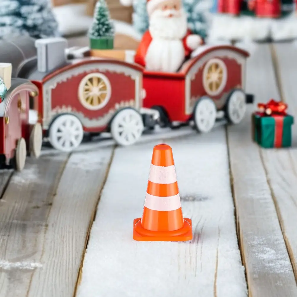 

24Pcs Miniature Traffic Cones Orange Bright Road Sign Models Parking Lot Street Scene Construction Zone Learning Development
