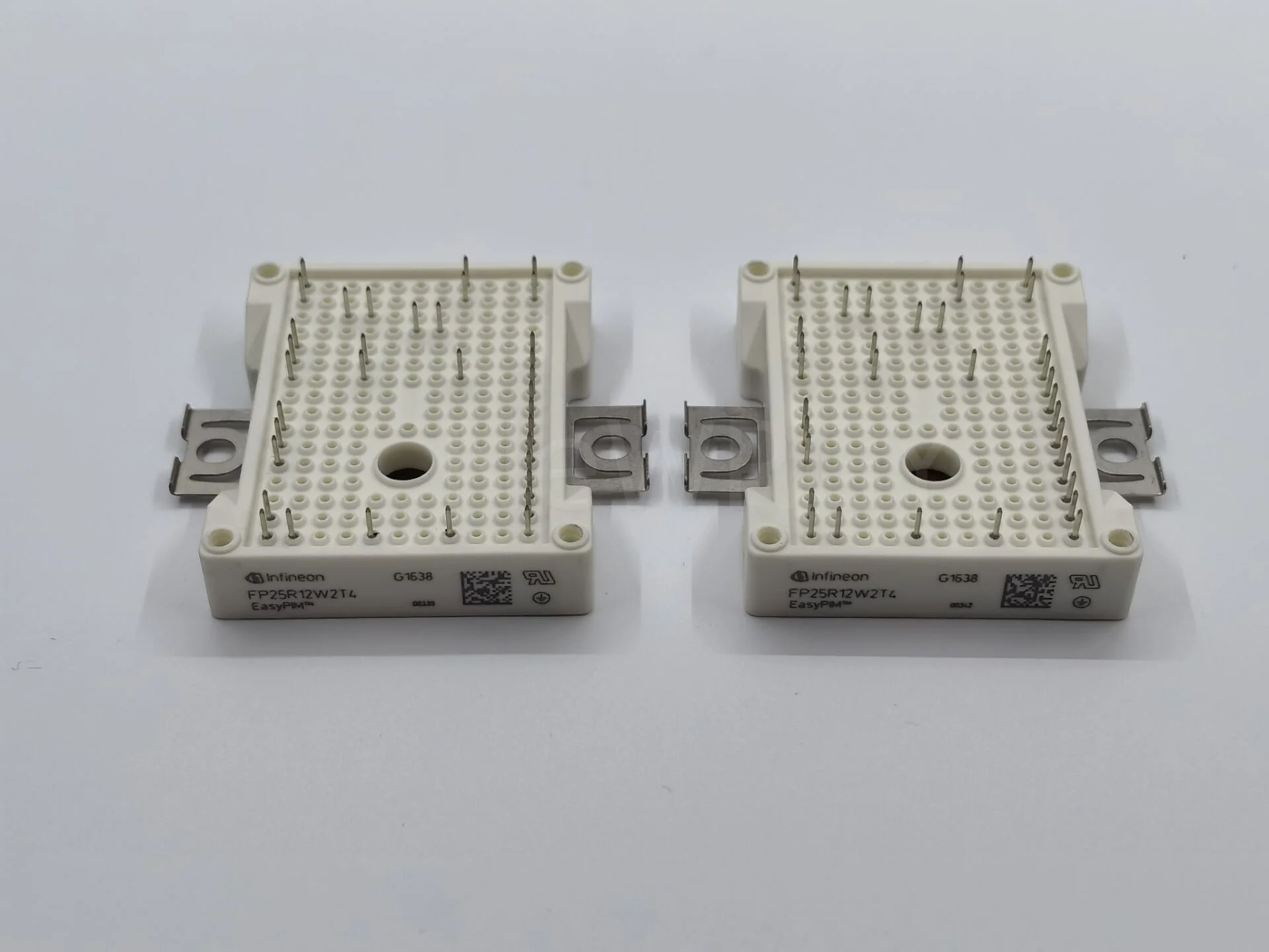 FP25R12W2T4_B11 FP35R12W2T4_B11 FP25R12W2T4 FP35R12W2T4 FREE SHIPPING NEW AND ORIGINAL MODULE