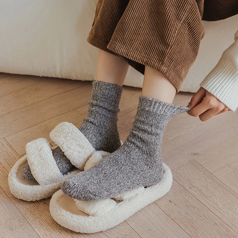 

Autumn Winter Thicken Warm Boots Floor Socks Wool Socks Women Japanese Fashion Harajuku Vintage Thermal Long Sock for Women Grey