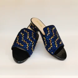 New Classic Design Women's Rhinestone Sandals Italian Style Lady Slippers Low Heel Lady Comfy Sandals for Party Daily F4-1213-1