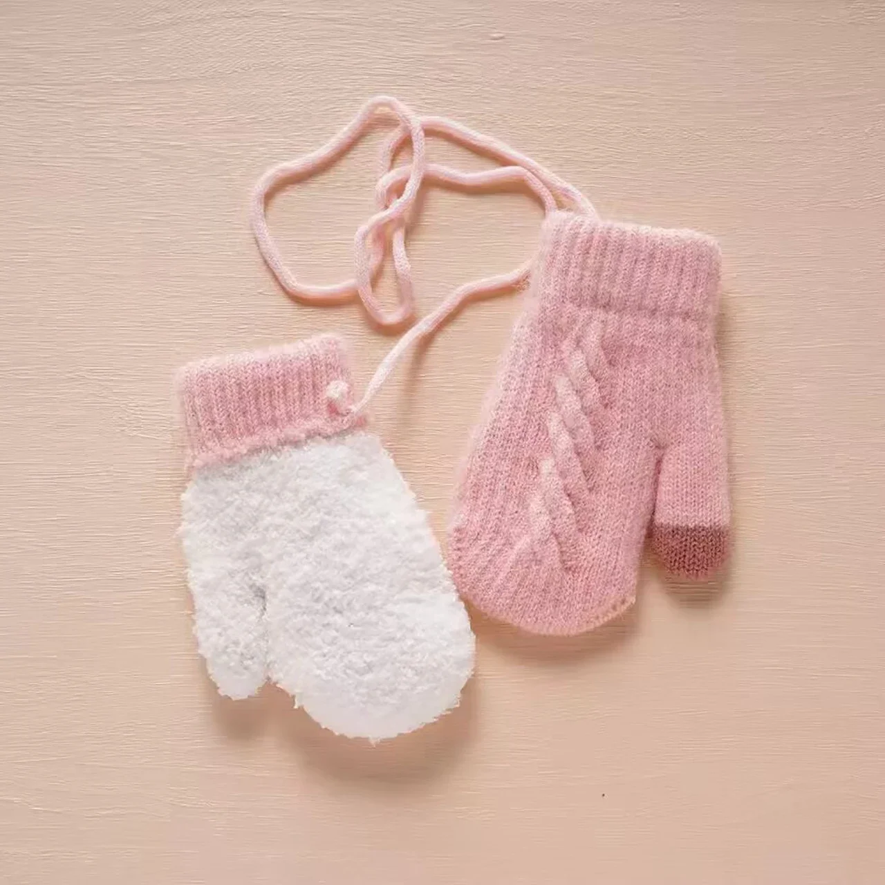 

Winter Kids Hanging Neck Gloves With Rope Lining Velvet Fingerles Mitten Solid Color Woolen Knitted Glove Girls Boys Hand Warmer