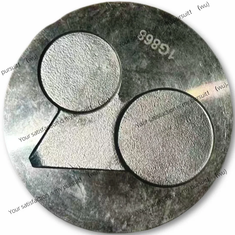Suitable for Kubota engine V2203 piston 1G796-21110 engine piston assembly auto parts