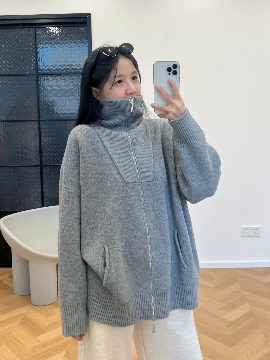 

Модный женский вязаный кардиган свободного кроя с высоким воротником и двойной молнией, из мягкого полиэстера/нейлона, в стиле Lazy Sle