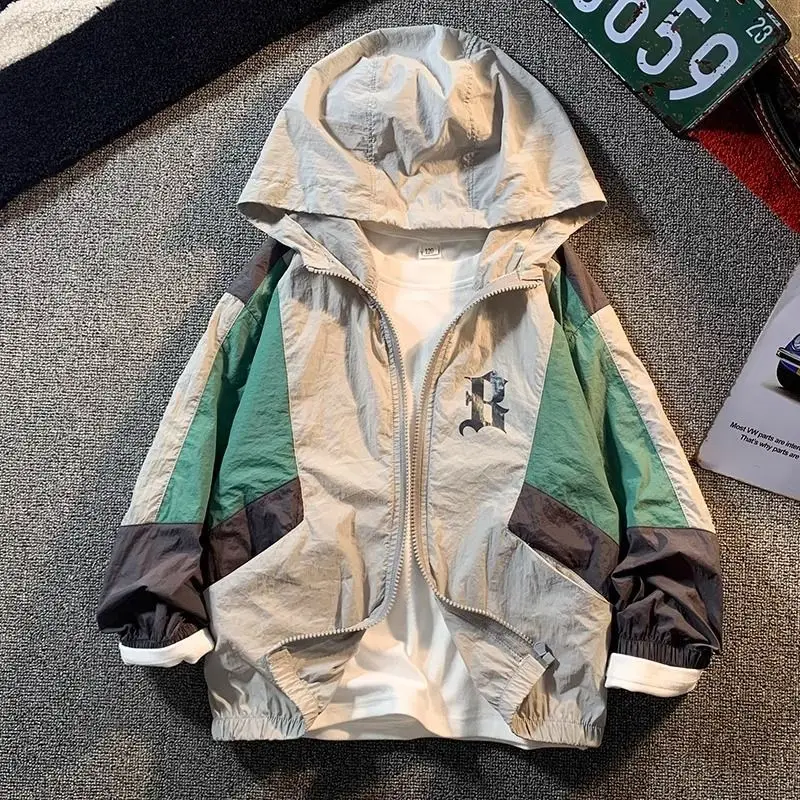 Boys' clothing 2025 Summer thin and breathable sun-protective clothing for middle and large children, children's sun protection