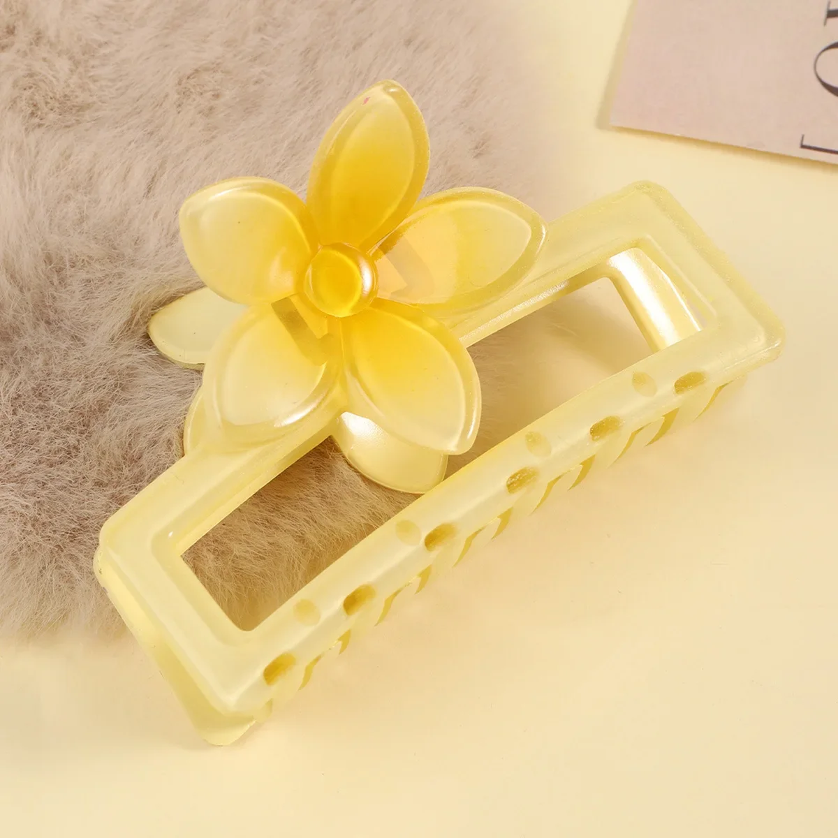 Summer New Square Egg Flower Hair Claw - Gradient Dopamine Sweet Hair Accessory for Back-of-Head Updo Shark Clip