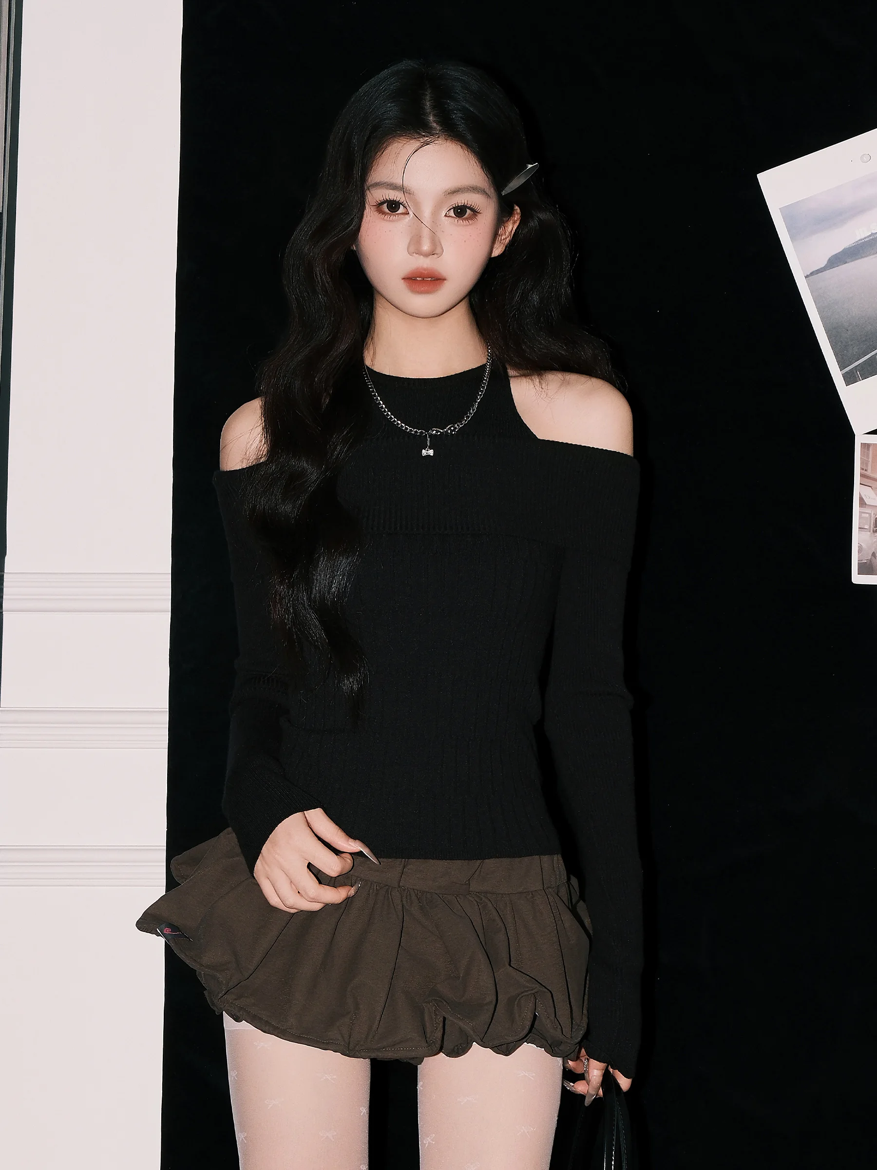 Black One-Shoulder Long-Sleeve Knitted Top Women's Early Autumn New Style Slimming Inner Wear Super Beautiful Shoulder Baring...