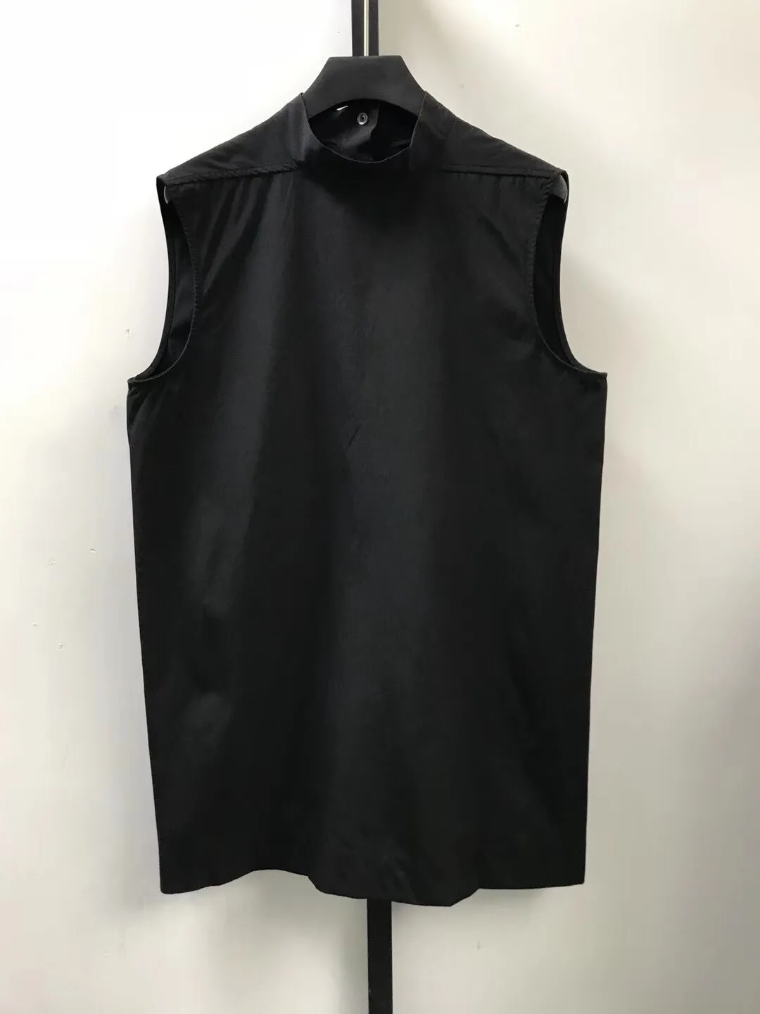Designer Summer New Dark Style Shirt Fabric Solid Color Button-Up Neck High-Street Men's Casual Mid-Length Sleeveless T-Shirt